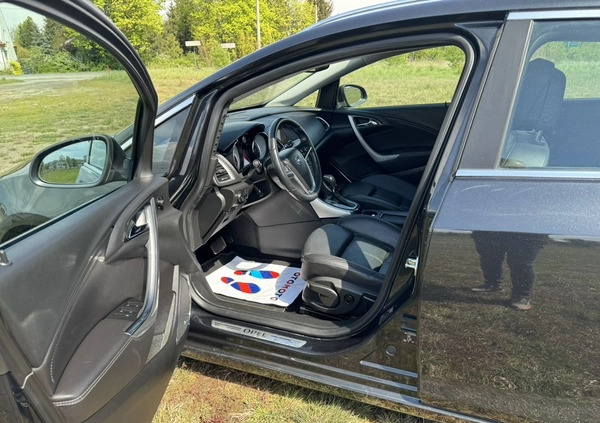 Opel Astra cena 29900 przebieg: 218000, rok produkcji 2014 z Rawa Mazowiecka małe 191